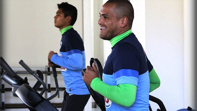 Humberto Suazo se reintegró a Monterrey tras su lesión