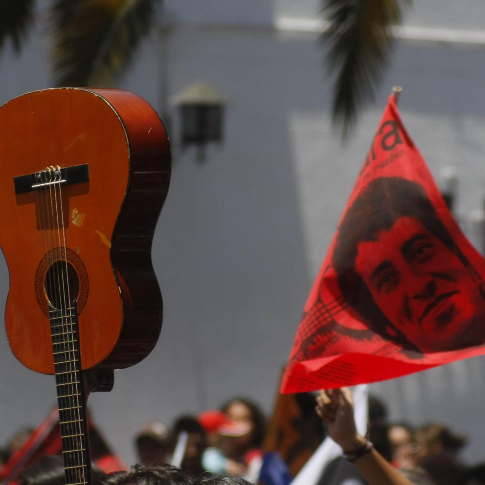 Ministro en visita envió a la Corte Suprema orden de extradición por caso Víctor Jara