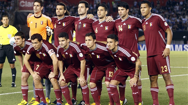 Venezuela revisó la cancha del Nacional y definió alineación Venezuela revisó la cancha del Nacional y definió alineación