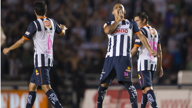 Humberto Suazo anotó en igualdad de Monterrey en la liga mexicana