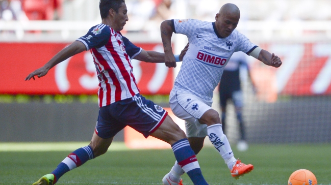 Suazo sumó minutos en insuficiente triunfo de Monterrey