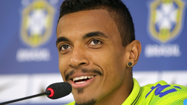Luiz Gustavo y duelo ante Chile: Luiz Gustavo y duelo ante Chile: