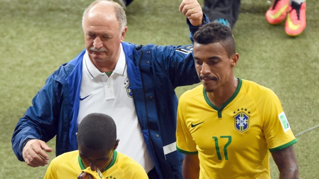 Scolari dijo que no hablará sobre su continuidad hasta finalizado el Mundial Scolari dijo que no hablará sobre su continuidad hasta finalizado el Mundial