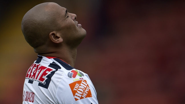 Humberto Suazo estará al menos tres semanas fuera de las canchas por lesión muscular