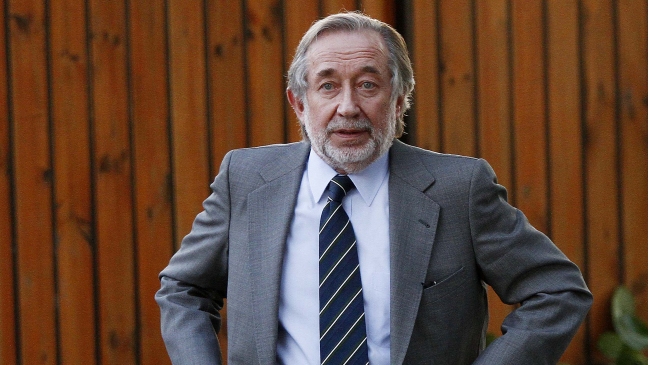 Jovino Novoa se retiró de su estudio de abogados