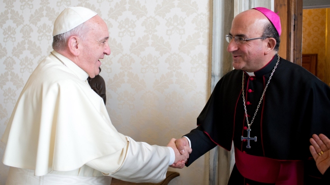 Arzobispo de Concepción habló al papa sobre rechazo al nombramiento de Barros
