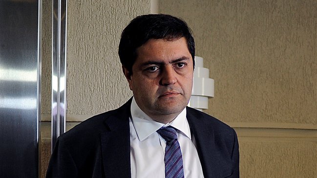 Siguen las críticas a Impuestos Internos por no presentar denuncias en caso SQM