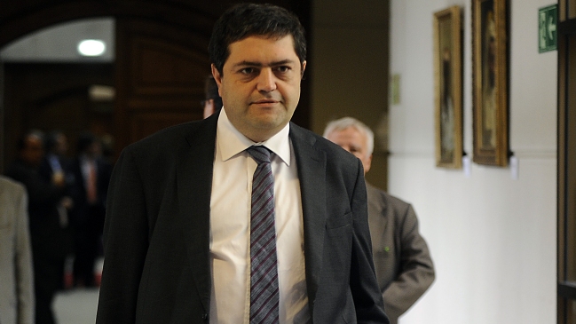 Michel Jorratt acusó presiones de Interior para no fiscalizar el caso SQM