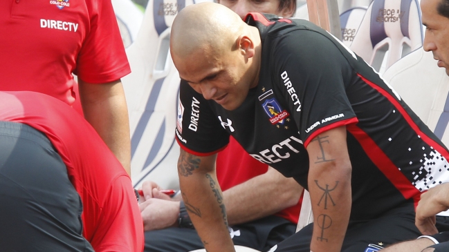 Humberto Suazo estará entre dos y tres semanas fuera de las canchas por desgarro