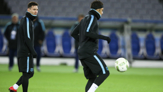 Lionel Messi y Neymar entrenaron, pero aún no se confirma si jugarán la final con River Lionel Messi y Neymar entrenaron, pero aún no se confirma si jugarán la final con River