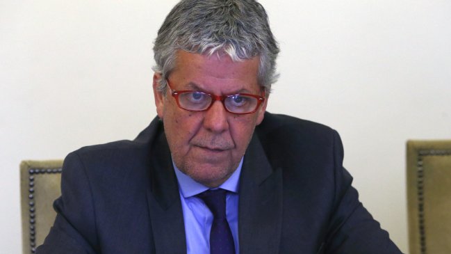 Ministro Eyzaguirre desdramatizó retraso en discusión de reforma laboral