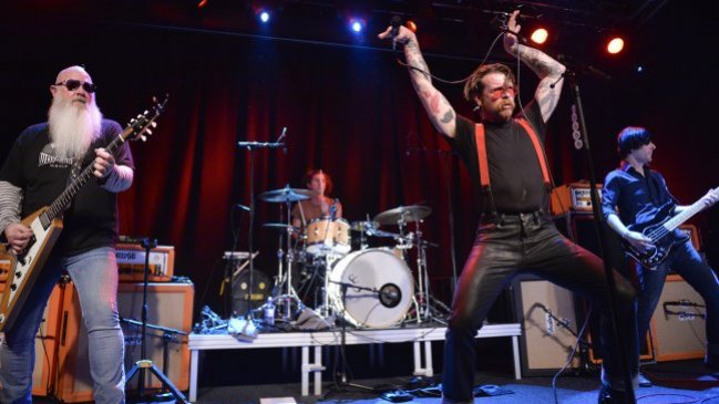 Eagles of Death Metal dará su primer concierto en París tras atentados