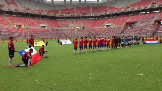 La selección chilena sub 17 sufrió dura caída en su debut en el Sudamericano femenino La selección chilena sub 17 sufrió dura caída en su debut en el Sudamericano femenino