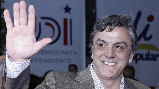 Presidente de la UDI: Espero una explicación pública de Pablo Longueira