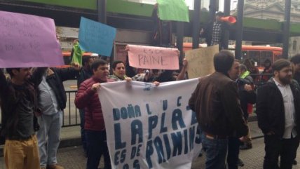   Vecinos de Paine protestaron en Ministerio de Bienes Nacionales por caso Cema 