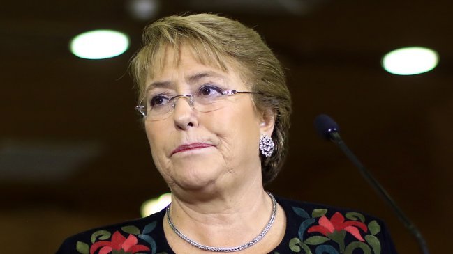 Bachelet pide tres años de cárcel para periodistas de la revista Qué Pasa