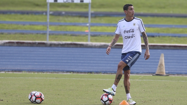 Angel Di María se resintió y es duda para la final de la Copa América Centenario Angel Di María se resintió y es duda para la final de la Copa América Centenario