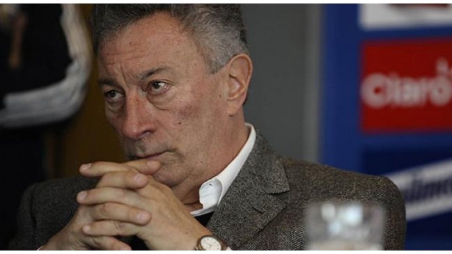 Ex presidente de AFA abandonará la delegación argentina en la Copa Centenario Ex presidente de AFA abandonará la delegación argentina en la Copa Centenario