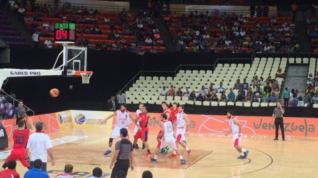 Chile venció a Perú en el inicio del Sudamericano de Baloncesto