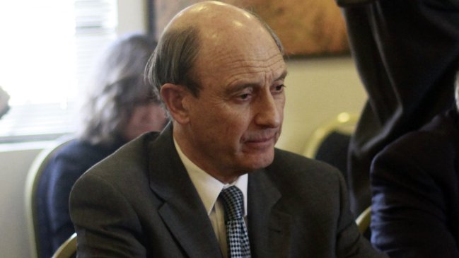 Defensa de Cheyre define este lunes si pide libertad bajo fianza