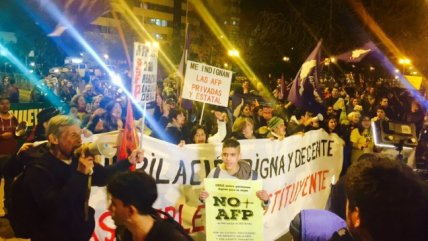 Masivo cacerolazo en el país contra las AFP
