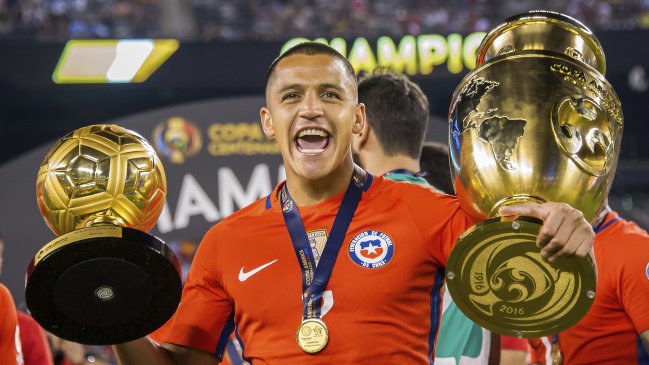 Alexis Sánchez regalará en un concurso los zapatos que usó en final de la Copa Centenario Alexis Sánchez regalará en un concurso los zapatos que usó en final de la Copa Centenario