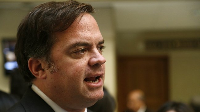 Matías Walker mantiene denuncia sobre presiones contra el proyecto Dominga