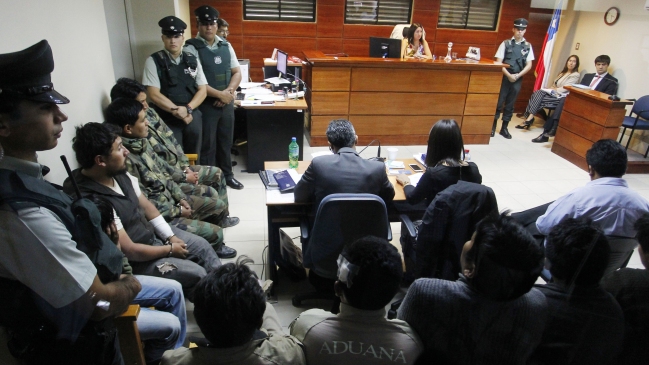 Tribunal amplió detención de nueve bolivianos detenidos en la frontera con Chile
