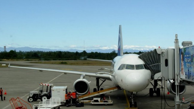 Aviso de bomba movilizó al GOPE en aeropuerto de Puerto Montt Aviso de bomba movilizó al GOPE en aeropuerto de Puerto Montt
