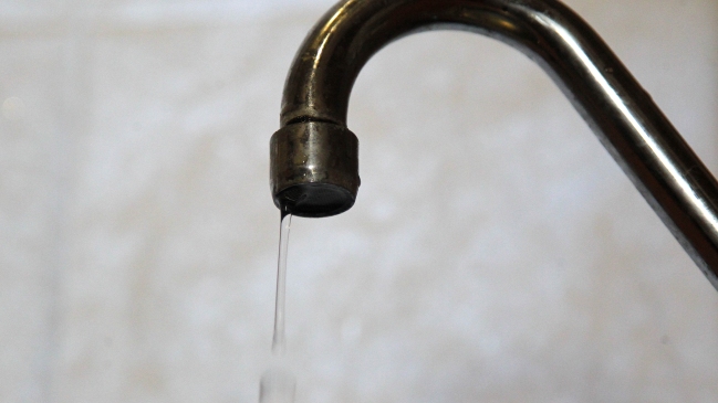 Restablecen suministro con agua no potable en Quemchi Restablecen suministro con agua no potable en Quemchi