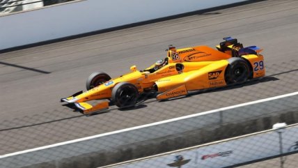  Alonso en Indianápolis: Aprendo en cada vuelta  