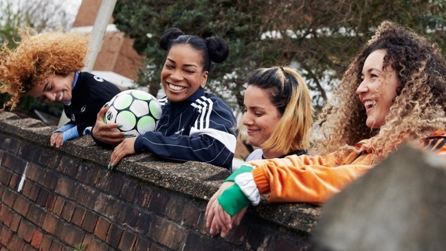 La UEFA lanzó campaña para impulsar el fútbol femenino en Europa La UEFA lanzó campaña para impulsar el fútbol femenino en Europa