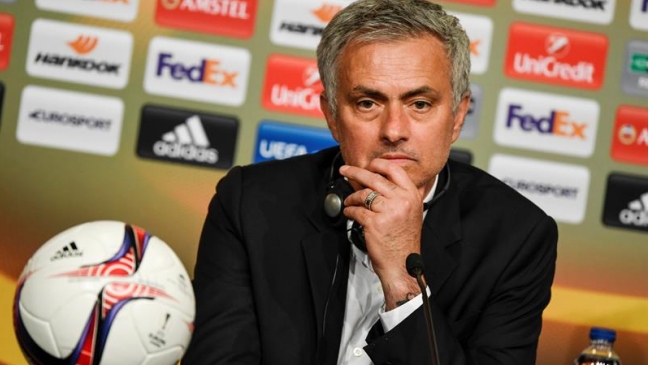 Falleció el padre del entrenador portugués José Mourinho Falleció el padre del entrenador portugués José Mourinho