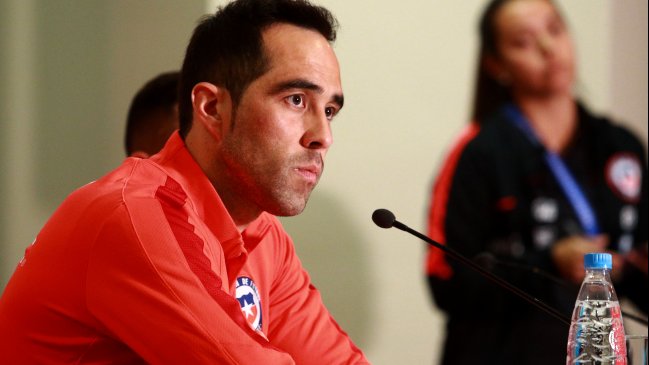 Claudio Bravo: Me dio mucha tristeza ver el Estadio Nacional sucio, sin alma Claudio Bravo: Me dio mucha tristeza ver el Estadio Nacional sucio, sin alma