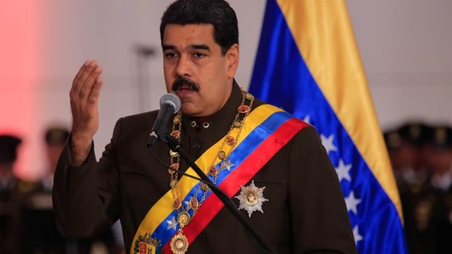 Maduro aseguró que el referendo opositor es una 