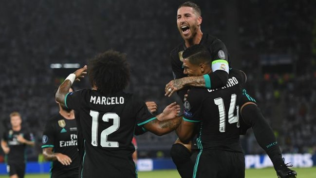 Real Madrid ganó la Supercopa de Europa al vencer ajustadamente a Manchester United Real Madrid ganó la Supercopa de Europa al vencer ajustadamente a Manchester United