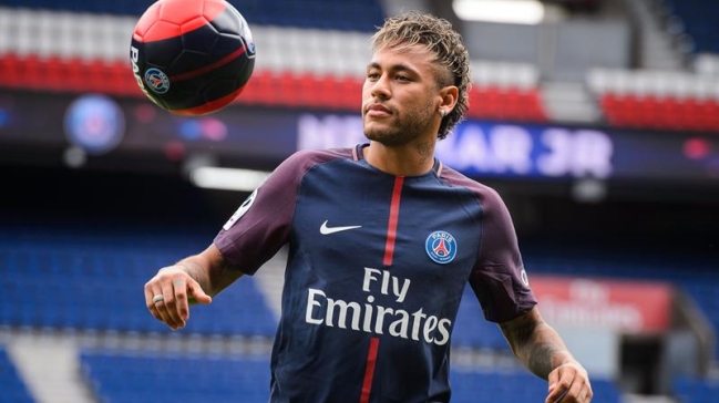 FC Barcelona no entregará el transfer de Neymar hasta cobrar los 222 millones FC Barcelona no entregará el transfer de Neymar hasta cobrar los 222 millones