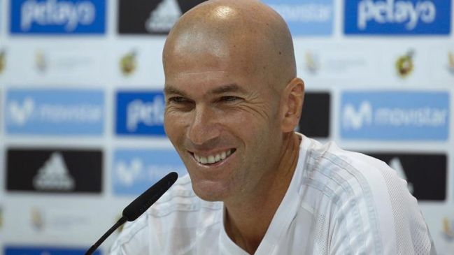 Zinedine Zidane confirmó su renovación en Real Madrid: Zinedine Zidane confirmó su renovación en Real Madrid: