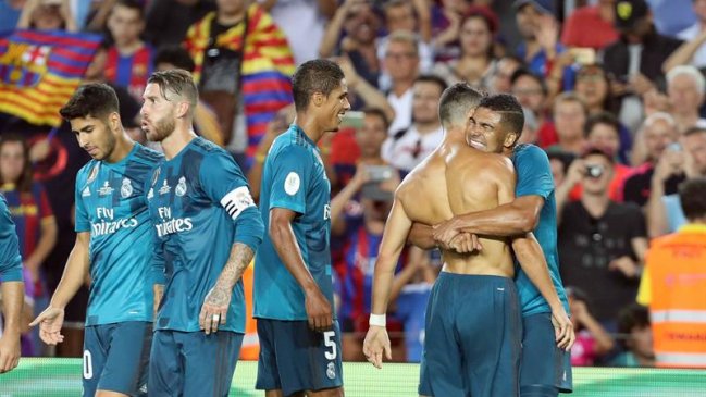 Real Madrid demolió a Barcelona en el Camp Nou por la ida de la Supercopa de España Real Madrid demolió a Barcelona en el Camp Nou por la ida de la Supercopa de España