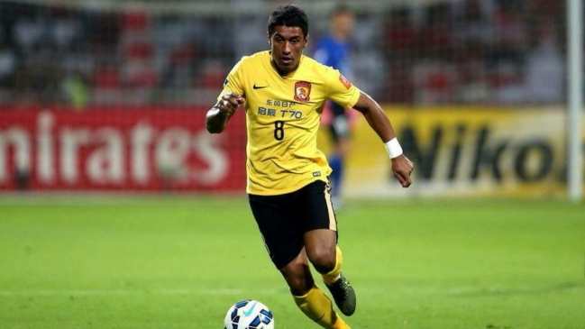 FC Barcelona oficializó la contratación del volante brasileño Paulinho FC Barcelona oficializó la contratación del volante brasileño Paulinho
