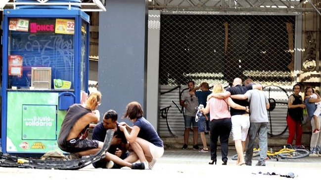 Dos atentados terroristas impactan a España Dos atentados terroristas impactan a España