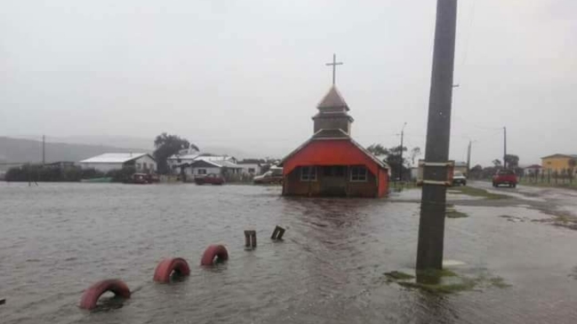 Chiloé: Temporal provocó inundación de Cucao Chiloé: Temporal provocó inundación de Cucao