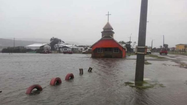 Esta tarde vuelven la lluvia y el viento a Chiloé