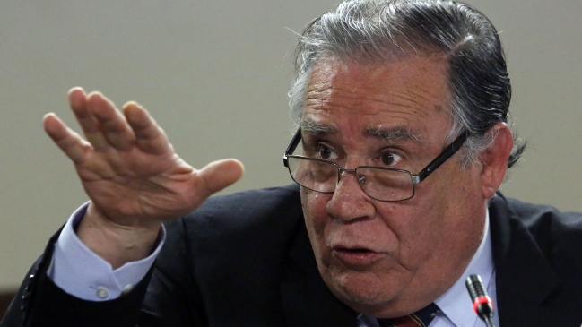 Ministro Campos puso en duda compromiso de cerrar penal de Punta Peuco Ministro Campos puso en duda compromiso de cerrar penal de Punta Peuco