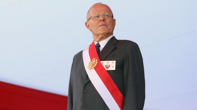 Congreso peruano aprobó debatir destitución de Kuczynski por 