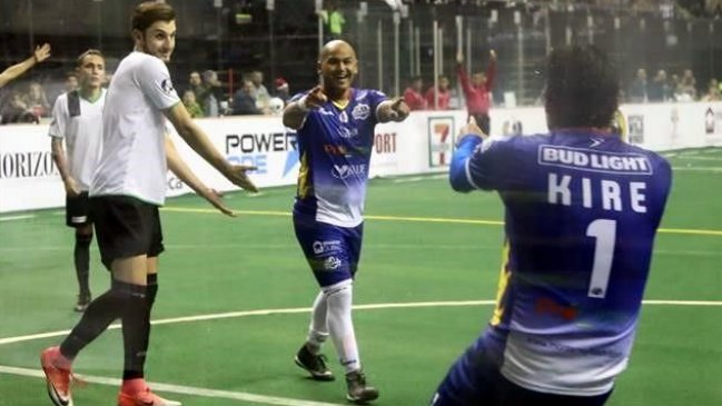 Humberto Suazo aportó con tres asistencias en triunfo de Monterrey Flash en México