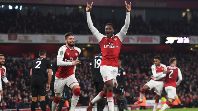 Arsenal avanzó a semifinales en la Copa de la Liga inglesa Arsenal avanzó a semifinales en la Copa de la Liga inglesa