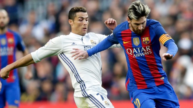 Real Madrid y FC Barcelona se enfrentan en la edición 236 del clásico de la liga española Real Madrid y FC Barcelona se enfrentan en la edición 236 del clásico de la liga española
