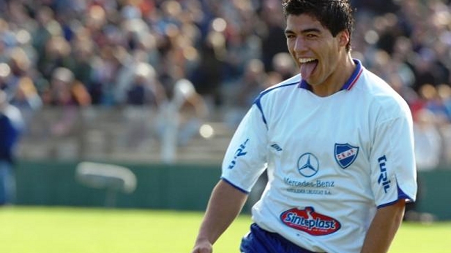 Luis Suárez dijo que volvería a Nacional si el técnico es Sebastián Abreu Luis Suárez dijo que volvería a Nacional si el técnico es Sebastián Abreu