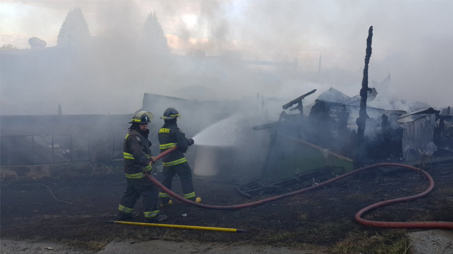 Incendio destruyó fábrica de lácteos en Puerto Octay